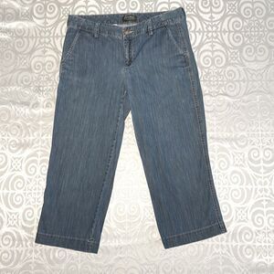 Eddie Bauer crop blue jeans lightly distressed size 10